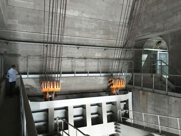 閘門水封更換、改造施工